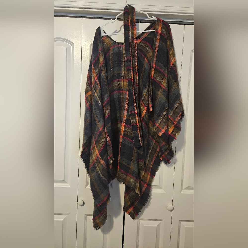 Womens Shawl - Picture 2 of 2